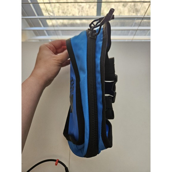 The North Face Fanny Pack Blue & Black - Picture 4 of 8